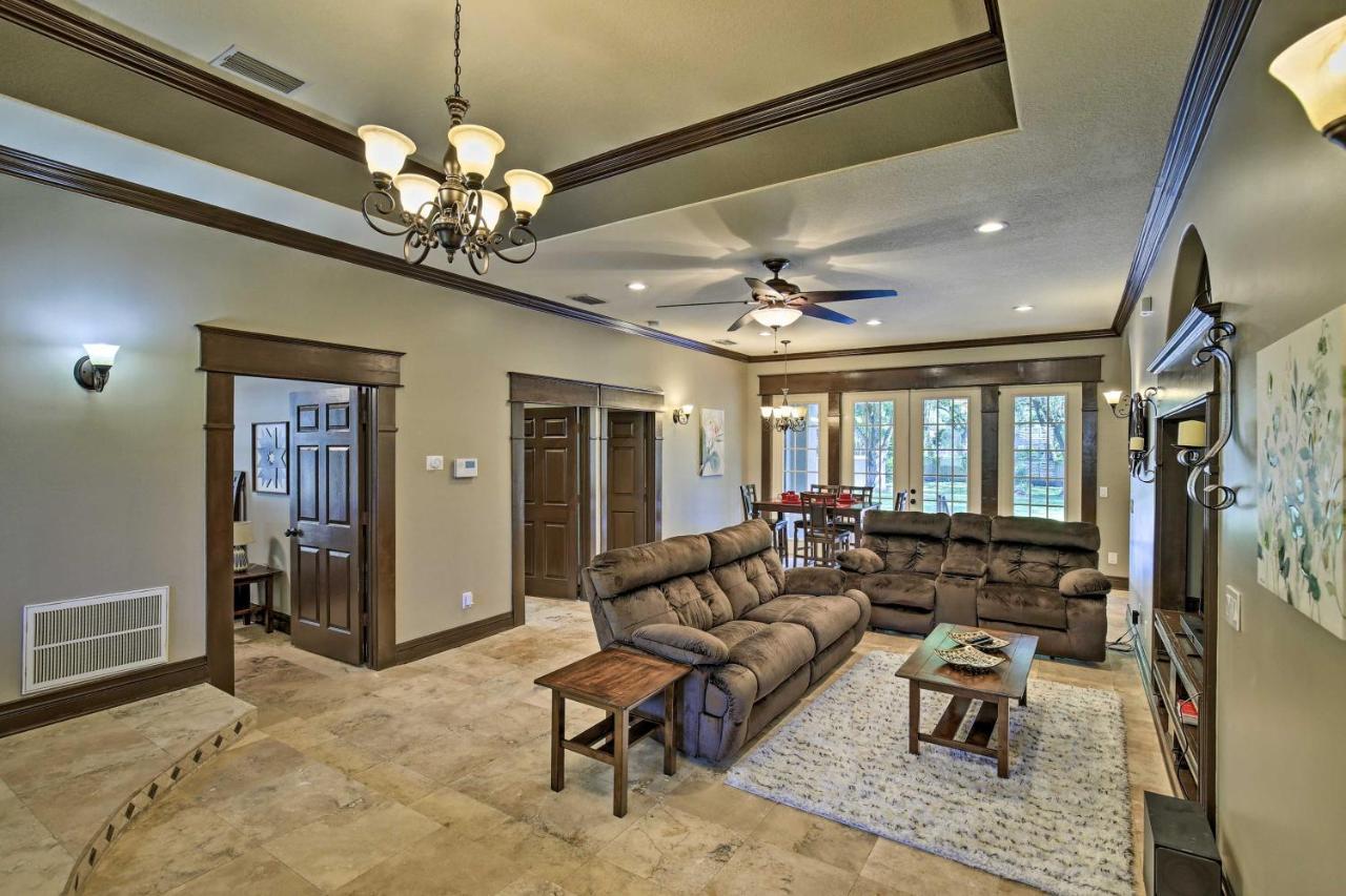 Tampa Oasis With Pool About 7 Mi To Busch Gardens! Βίλα Εξωτερικό φωτογραφία