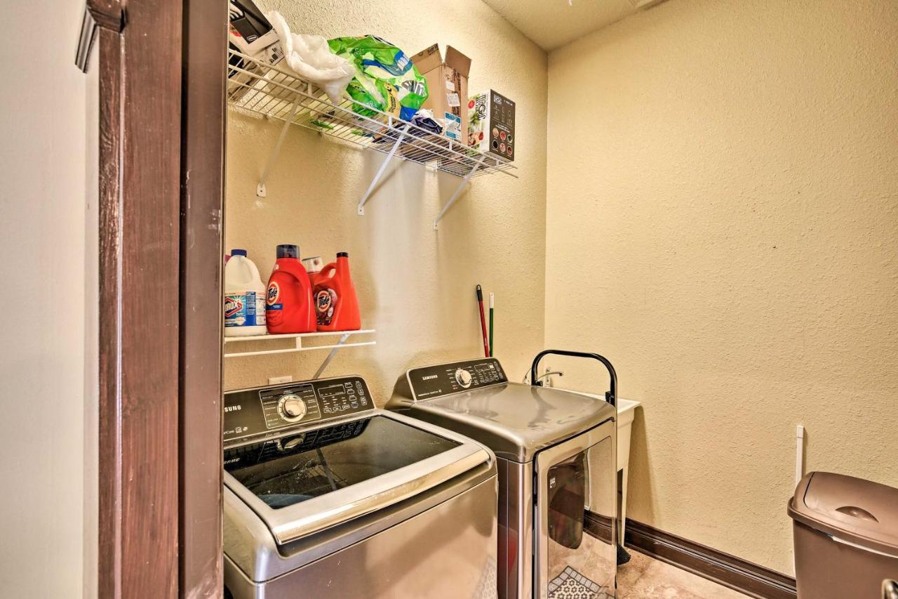 Tampa Oasis With Pool About 7 Mi To Busch Gardens! Βίλα Εξωτερικό φωτογραφία