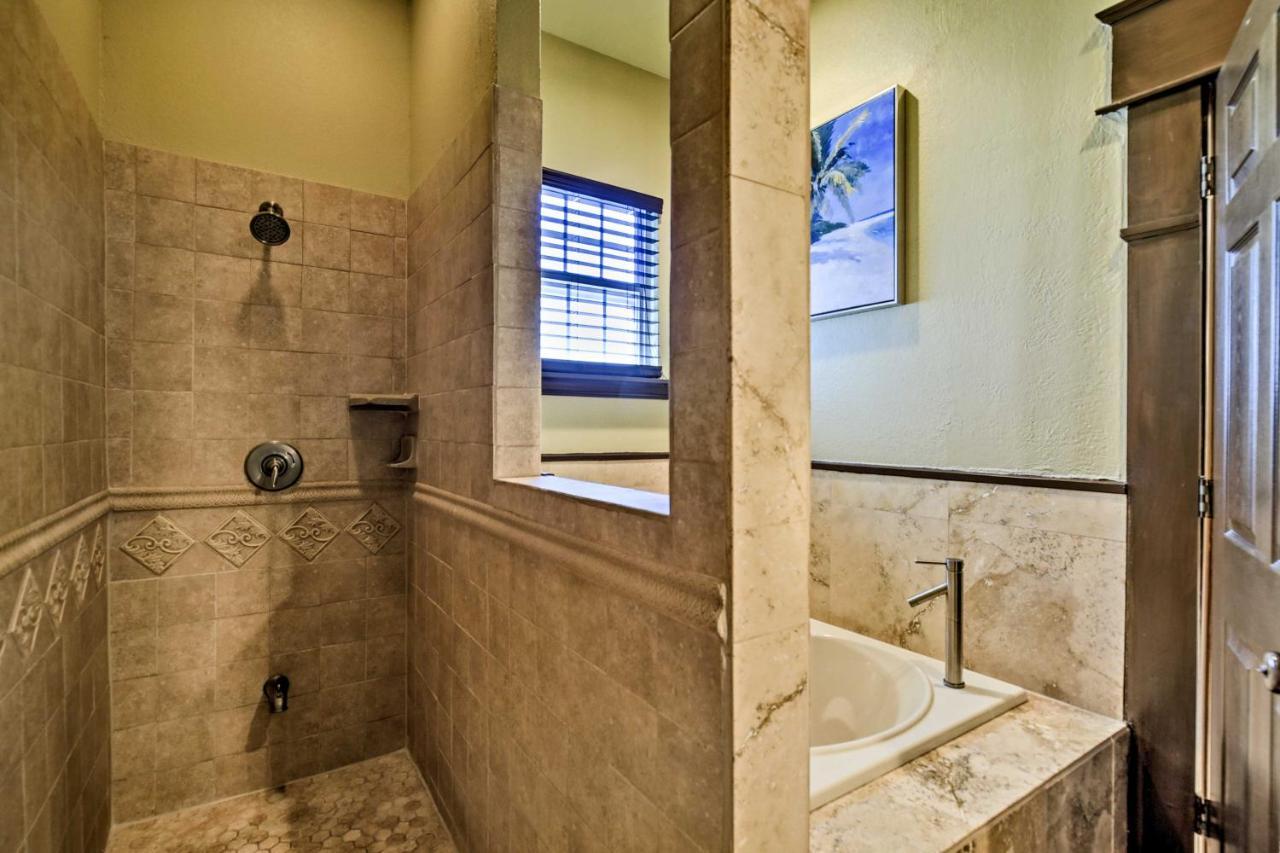 Tampa Oasis With Pool About 7 Mi To Busch Gardens! Βίλα Εξωτερικό φωτογραφία